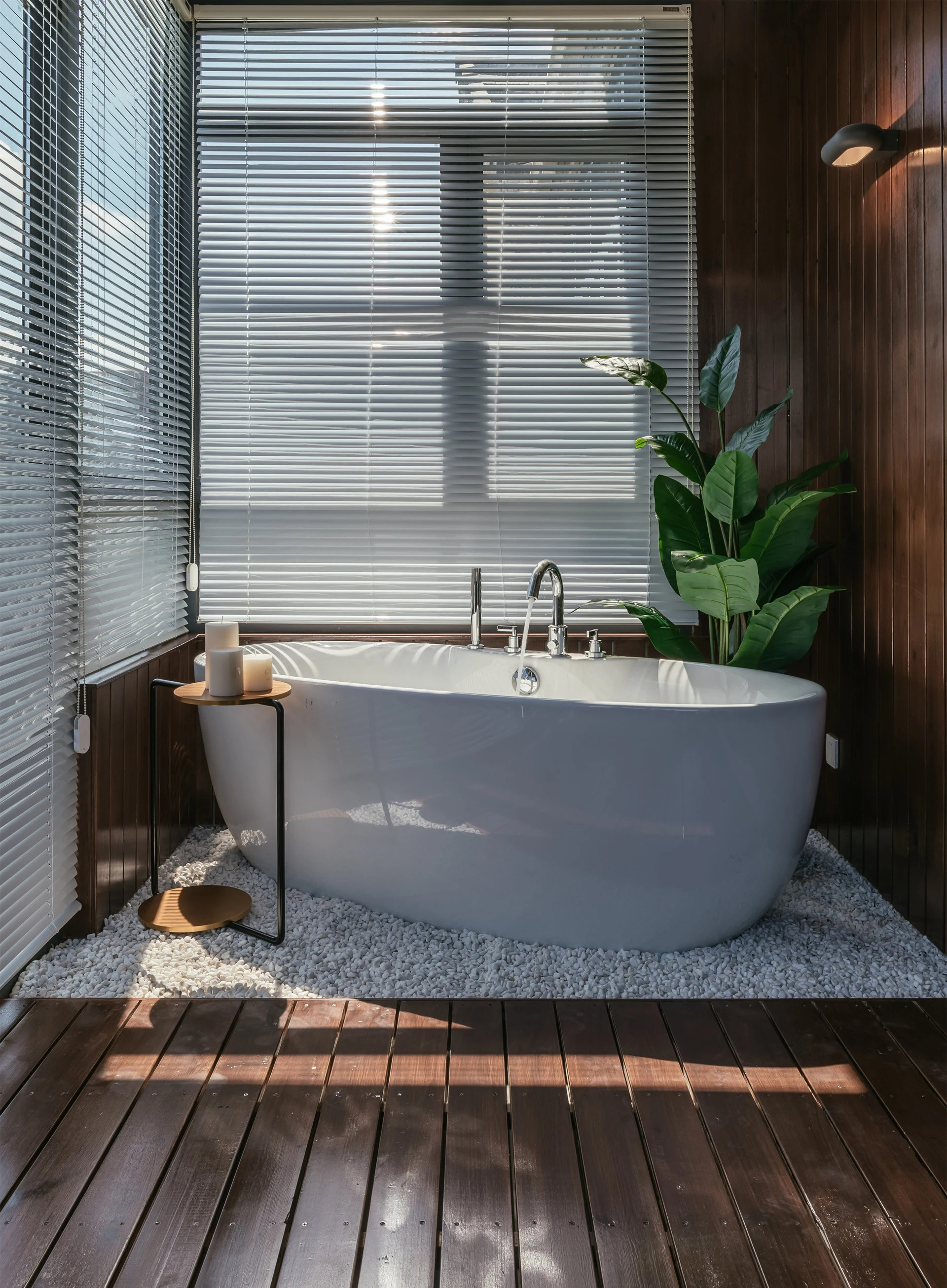 Vanities That Take the Morning Rush — American-style cabinetry by Vamaylo