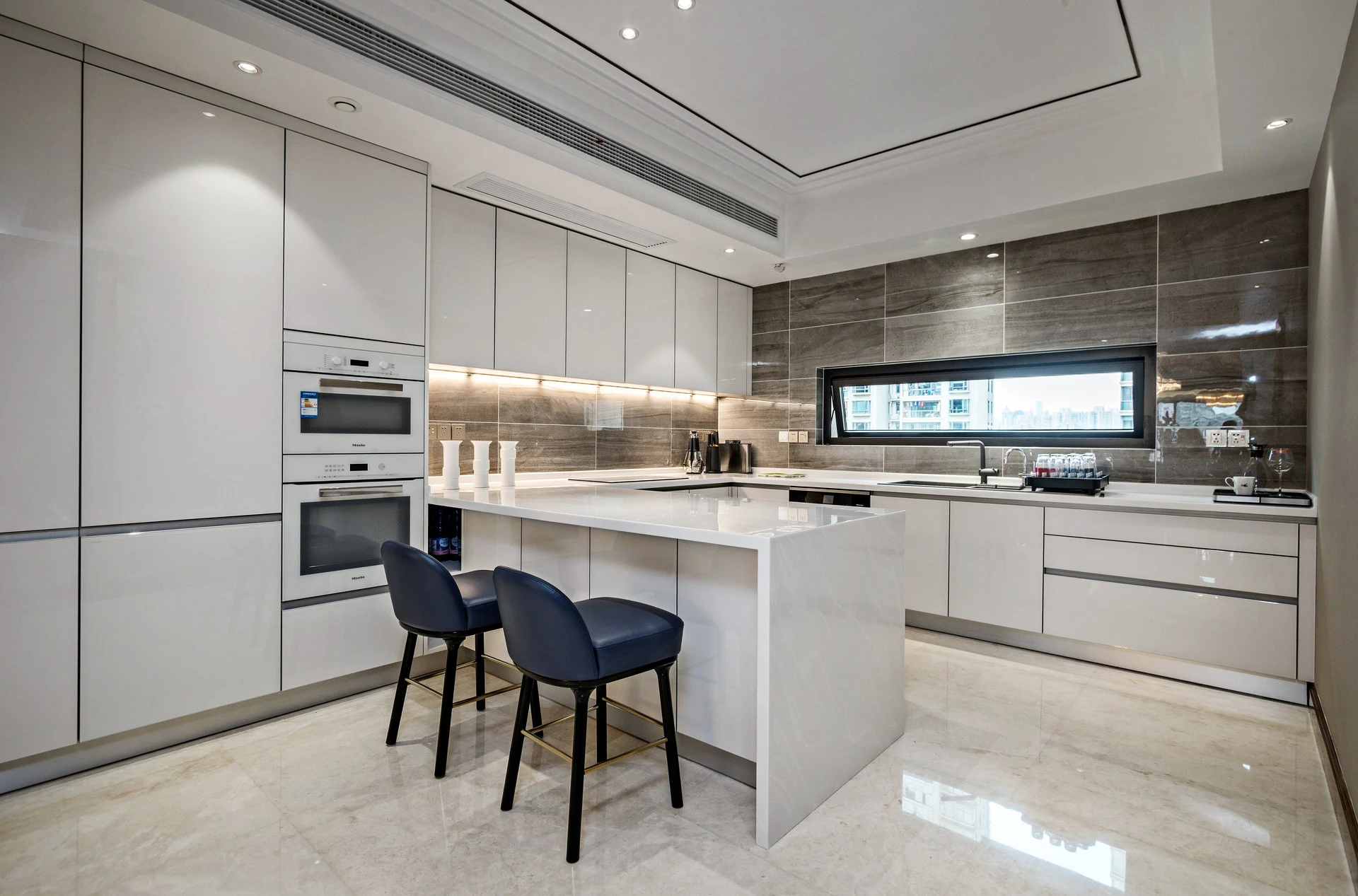 Clean Lines for Modern Living design idea 8 — Vamaylo